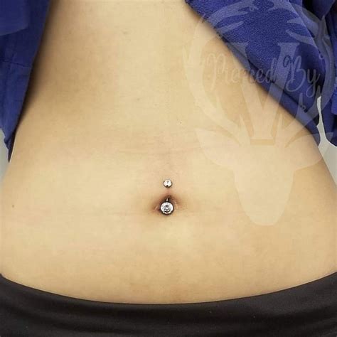 navelpiercing betekenis.